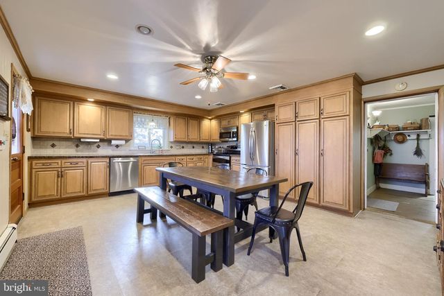 2788 N COLEBROOK RD, Manheim, PA 17545