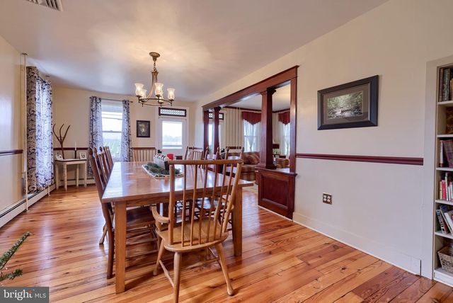 2788 N COLEBROOK RD, Manheim, PA 17545