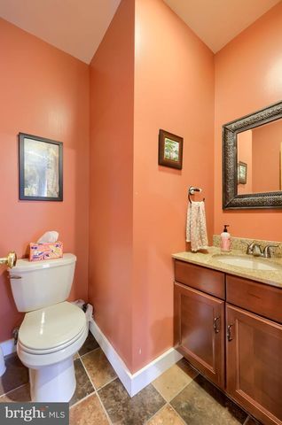 2788 N COLEBROOK RD, Manheim, PA 17545