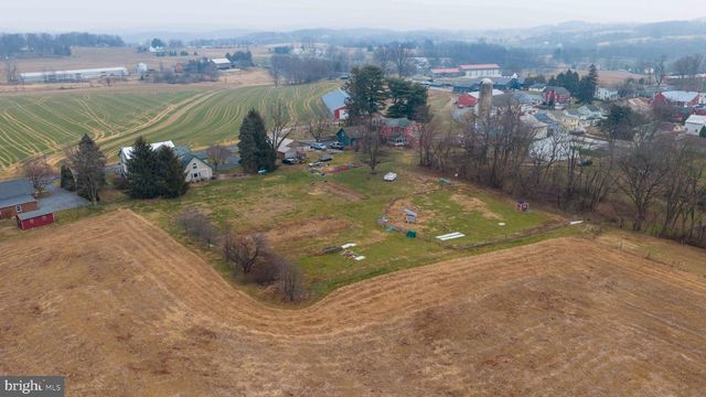 2788 N COLEBROOK RD, Manheim, PA 17545