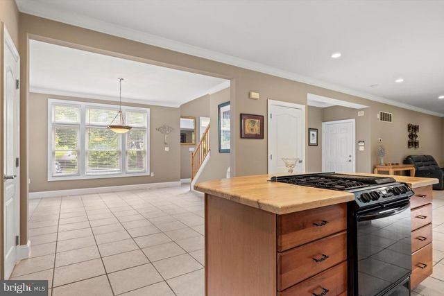 341 CENTRAL AVE, Glyndon, MD 21071