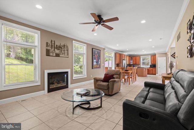 341 CENTRAL AVE, Glyndon, MD 21071
