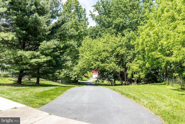341 CENTRAL AVE, Glyndon, MD 21071