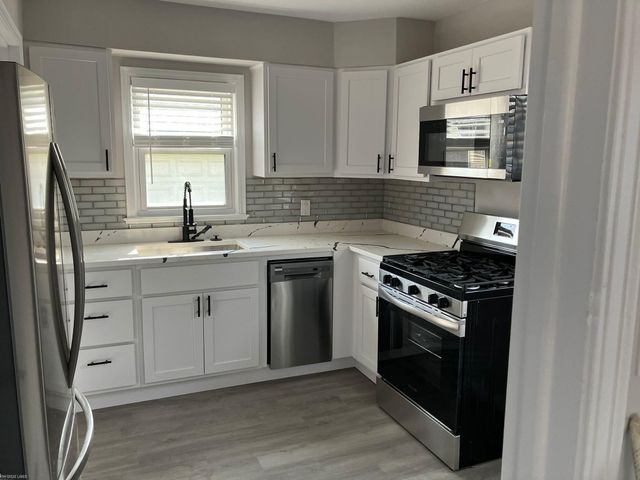 3727 Normandy Street, Royal Oak, MI 48073