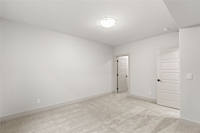 1282 S 92nd Street, West Des Moines, IA 50266