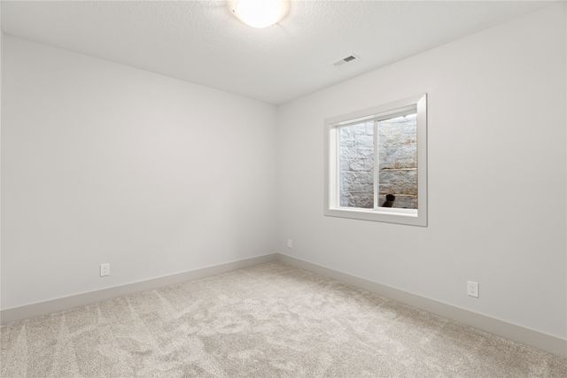 1282 S 92nd Street, West Des Moines, IA 50266