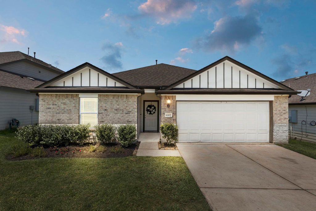 12428 Southern Trail Court, Magnolia, TX 77354