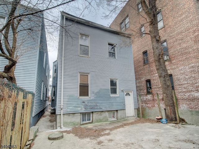 68 Lexington Ave, Jersey City, NJ 07304