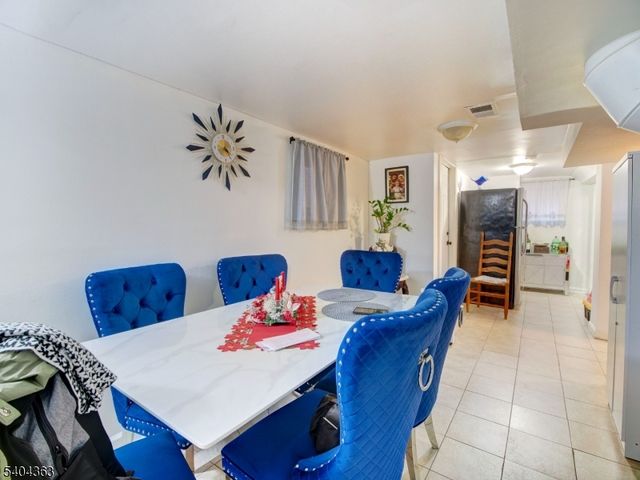 68 Lexington Ave, Jersey City, NJ 07304