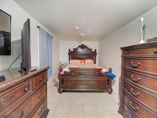 68 Lexington Ave, Jersey City, NJ 07304