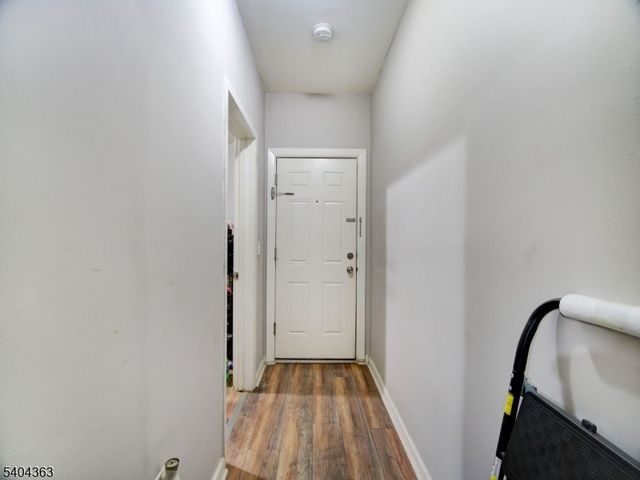 68 Lexington Ave, Jersey City, NJ 07304