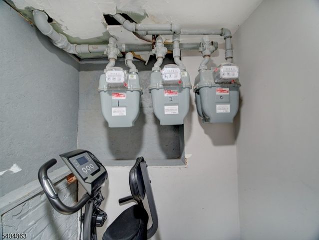 68 Lexington Ave, Jersey City, NJ 07304