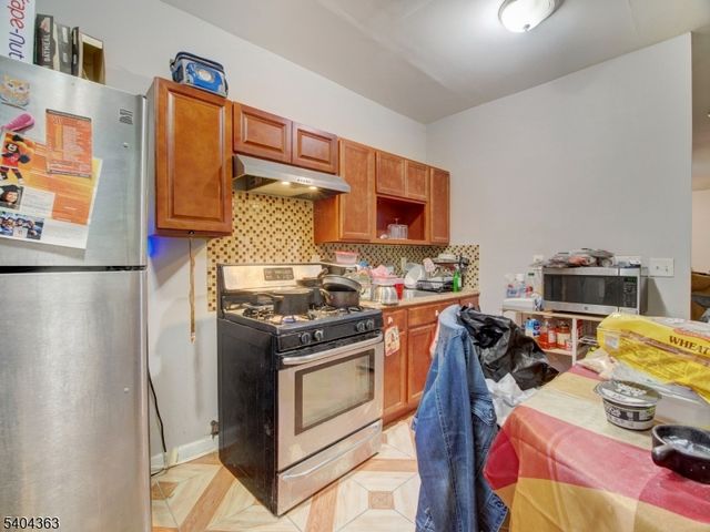 68 Lexington Ave, Jersey City, NJ 07304