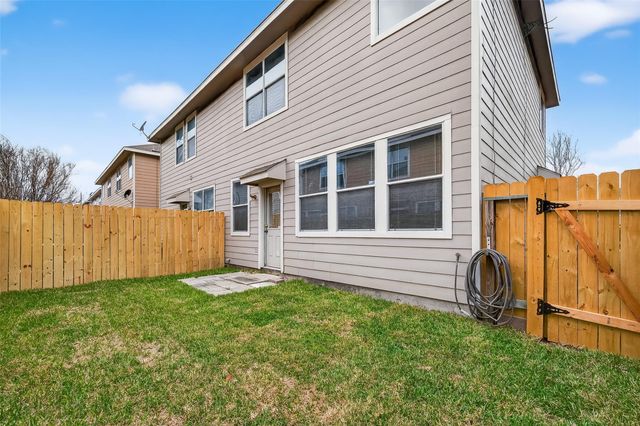 16623 Newglen Lane, Houston, TX 77084