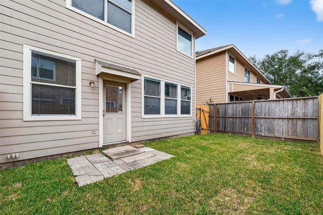 16623 Newglen Lane, Houston, TX 77084