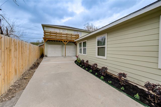 6603 Narcissus Street, Houston, TX 77087