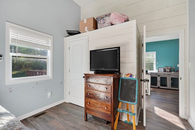 3820 Jefferson Rd, Smithville, TN 37166