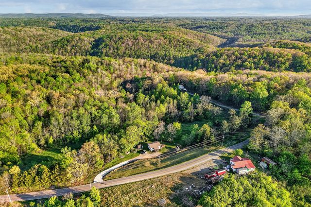 3820 Jefferson Rd, Smithville, TN 37166