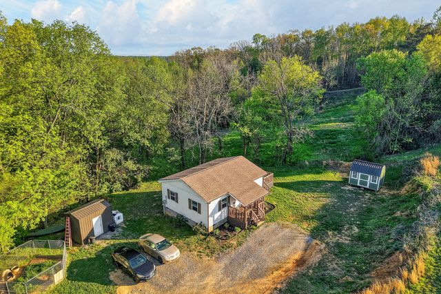 3820 Jefferson Rd, Smithville, TN 37166