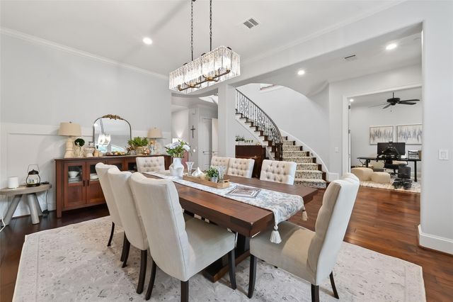 738 E Creekside Drive, Houston, TX 77024