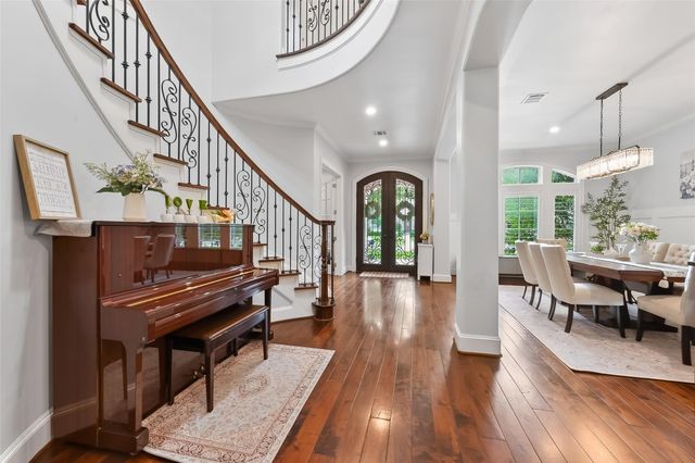 738 E Creekside Drive, Houston, TX 77024