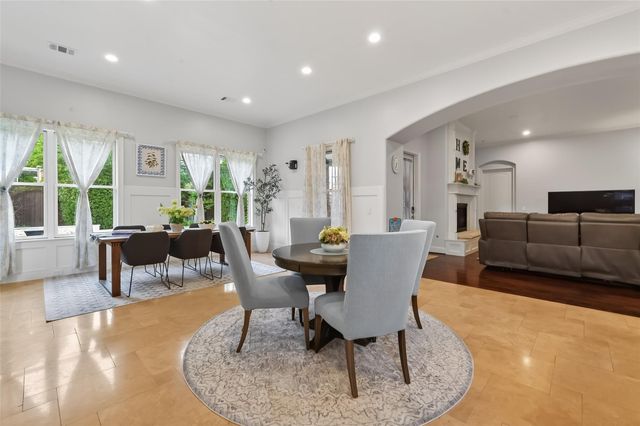 738 E Creekside Drive, Houston, TX 77024