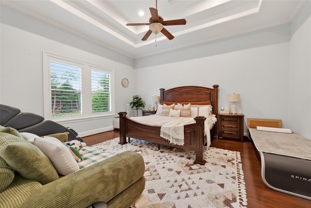 738 E Creekside Drive, Houston, TX 77024