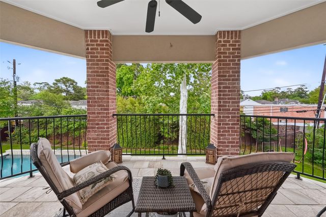 738 E Creekside Drive, Houston, TX 77024