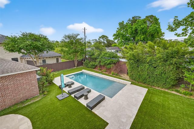 738 E Creekside Drive, Houston, TX 77024