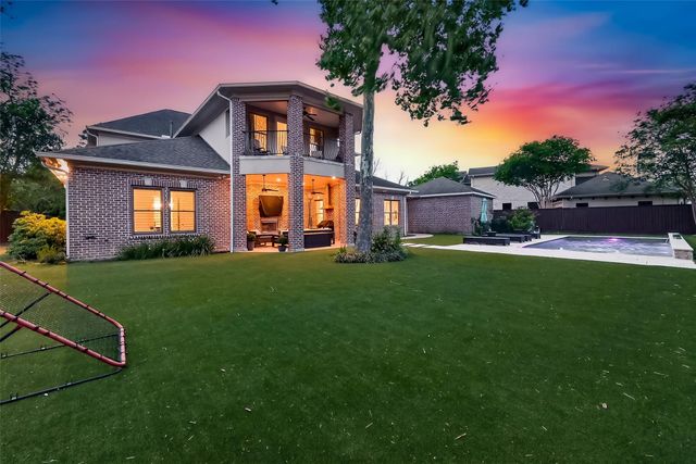 738 E Creekside Drive, Houston, TX 77024