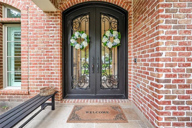 738 E Creekside Drive, Houston, TX 77024