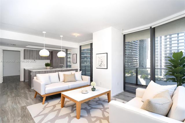 801 S Miami Ave 1409, Miami, FL 33130