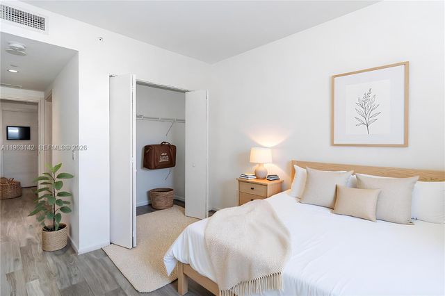 801 S Miami Ave 1409, Miami, FL 33130