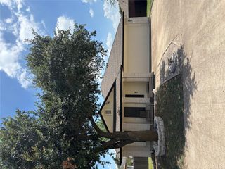 1425 W Pflugerville PKWY, Round Rock, TX 78664