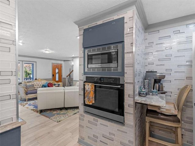 180 Roxboro Court, Fayetteville, GA 30215