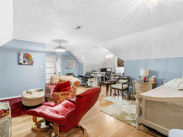 180 Roxboro Court, Fayetteville, GA 30215