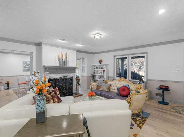 180 Roxboro Court, Fayetteville, GA 30215