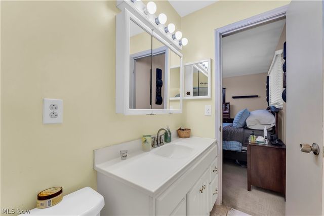 8276 Marianna Boulevard, Broadview Heights, OH 44147
