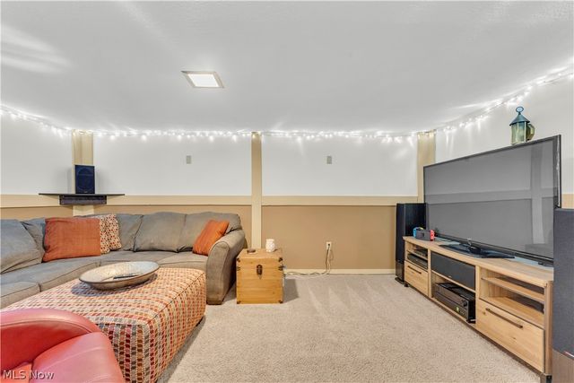 8276 Marianna Boulevard, Broadview Heights, OH 44147
