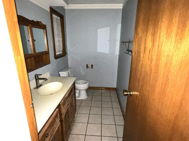 406 Hidden Creek Circle, Sealy, TX 77474