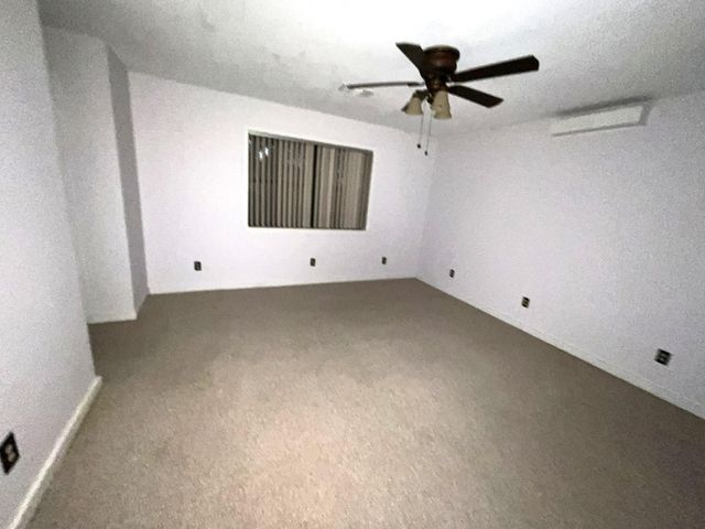 406 Hidden Creek Circle, Sealy, TX 77474