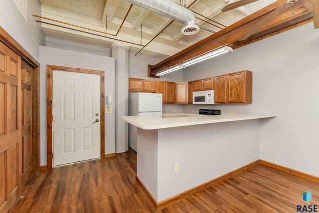 132 S Dakota Ave Avenue 205, Sioux Falls, SD 57104