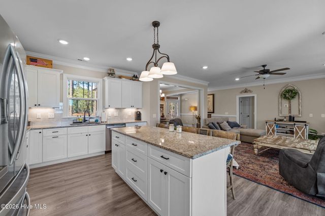 120 E Devonshire Avenue, West End, NC 27376