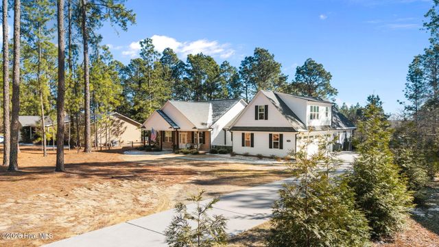 120 E Devonshire Avenue, West End, NC 27376