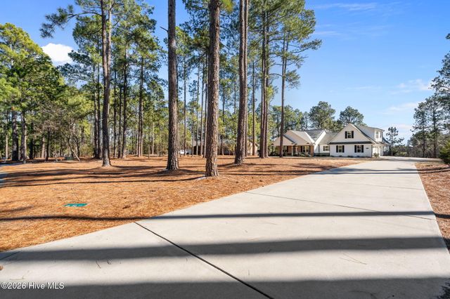 120 E Devonshire Avenue, West End, NC 27376