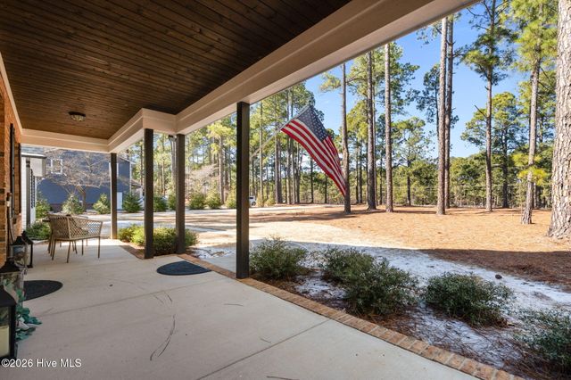 120 E Devonshire Avenue, West End, NC 27376