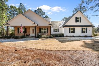120 E Devonshire Avenue, West End, NC 27376