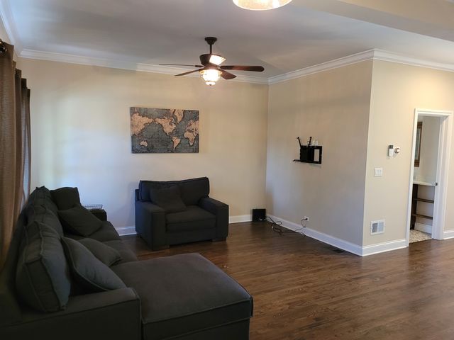 1324 East Avenue, Berwyn, IL 60402