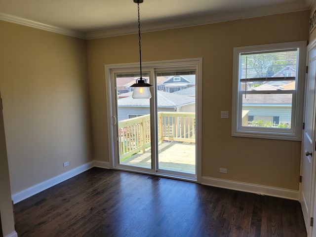 1324 East Avenue, Berwyn, IL 60402