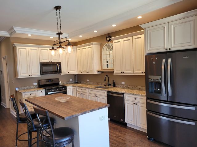 1324 East Avenue, Berwyn, IL 60402